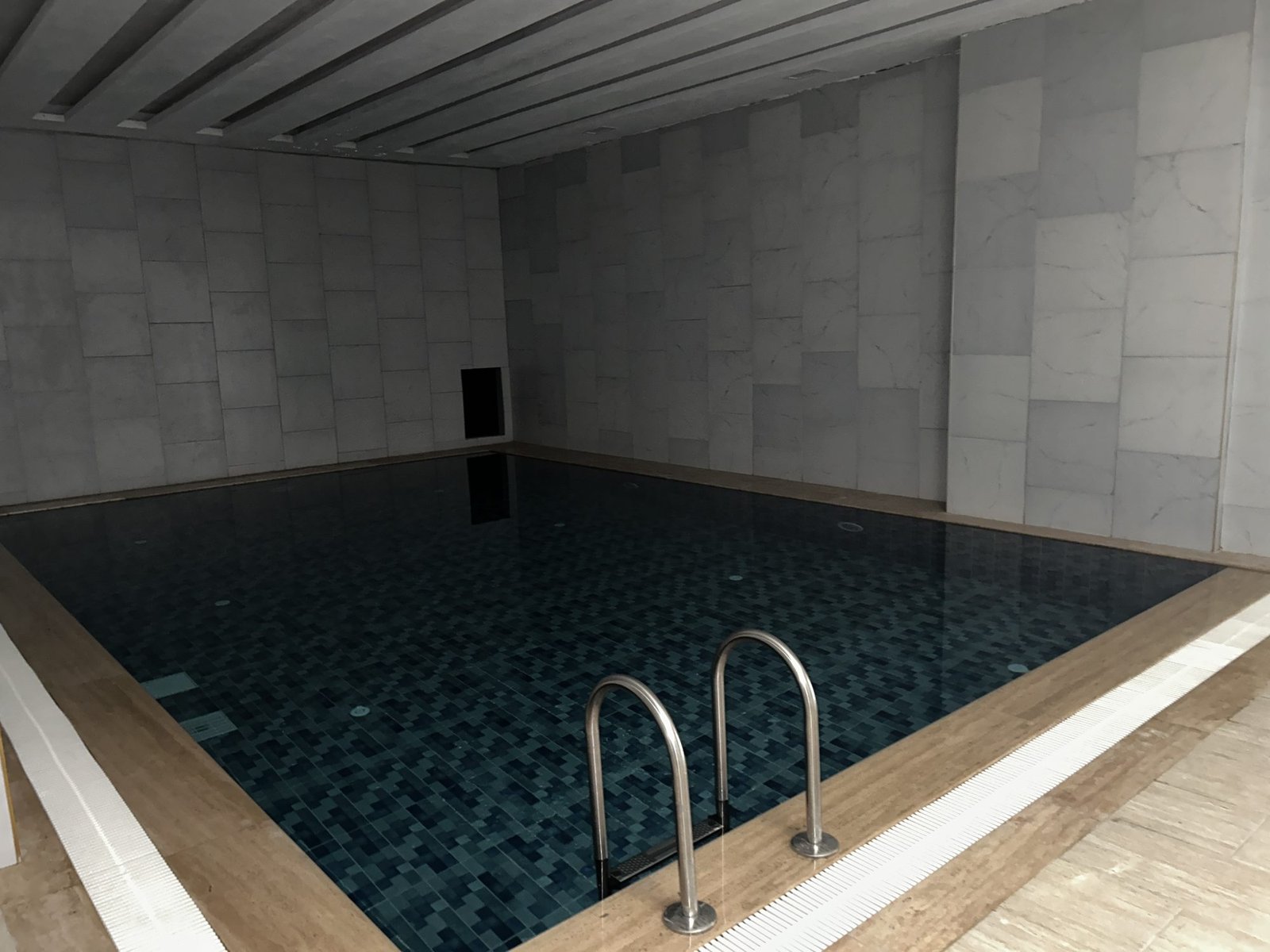 Albimo Diamond Loft - Avsallar
