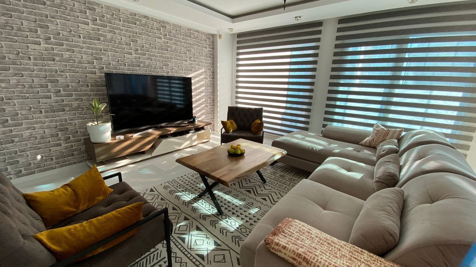 White Line 3+1 Duplex - Kestel