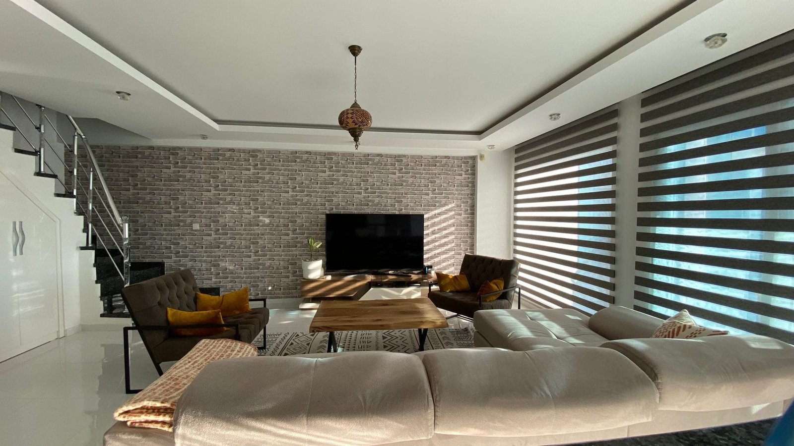 White Line 3+1 Duplex - Kestel