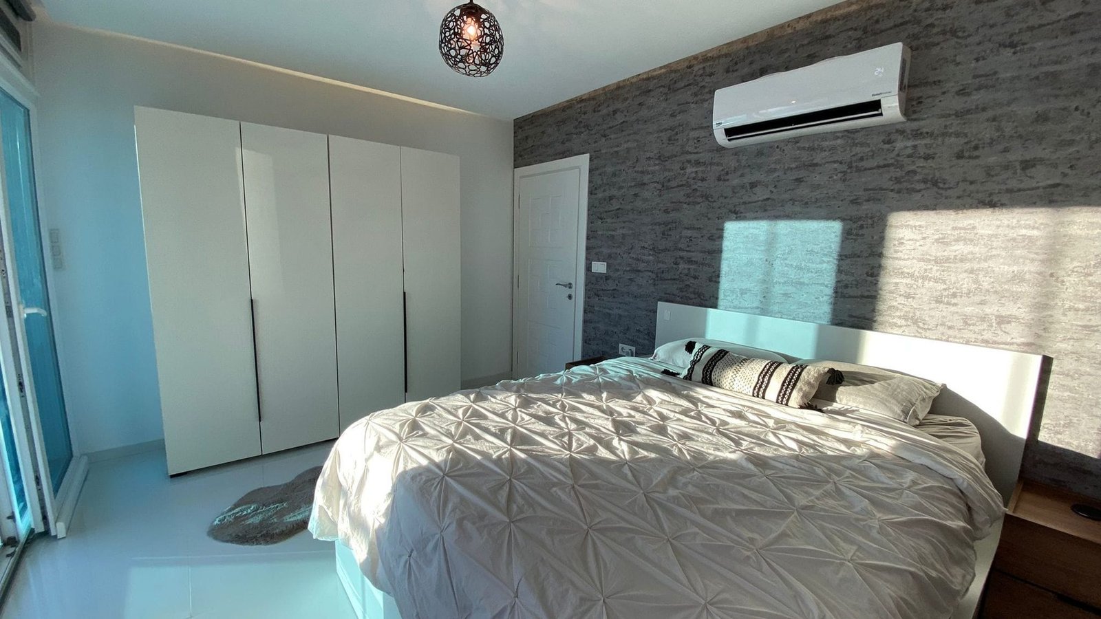 White Line 3+1 Duplex - Kestel